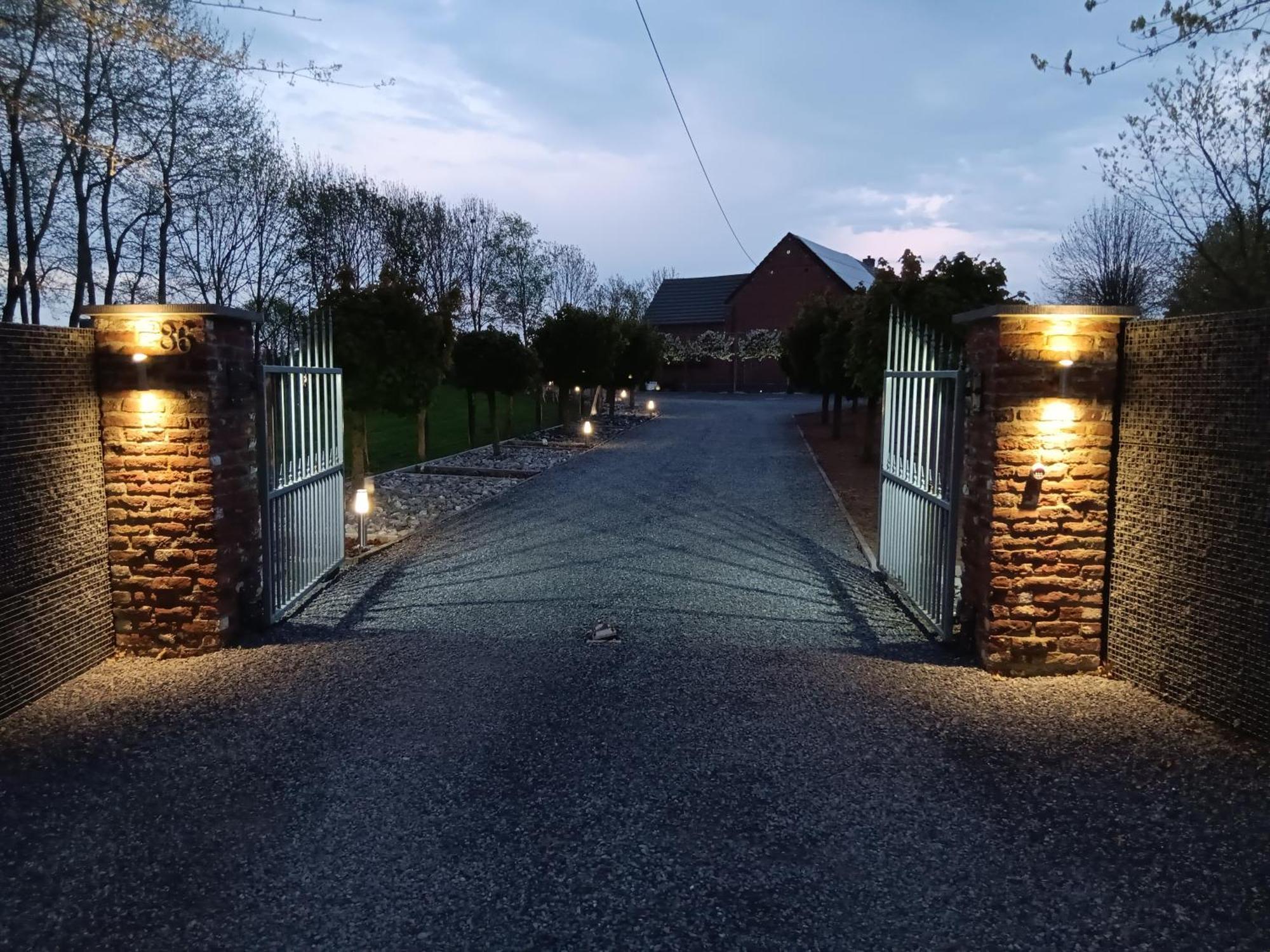 La Chambre Des Daines Binche Bagian luar foto